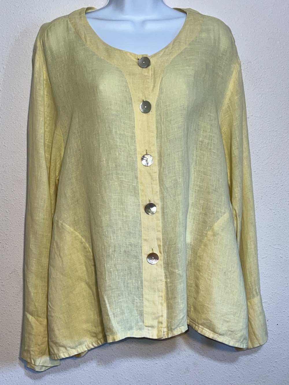 Flax Button Down Linen Shirt
Dotted Textured Yellow Size Large